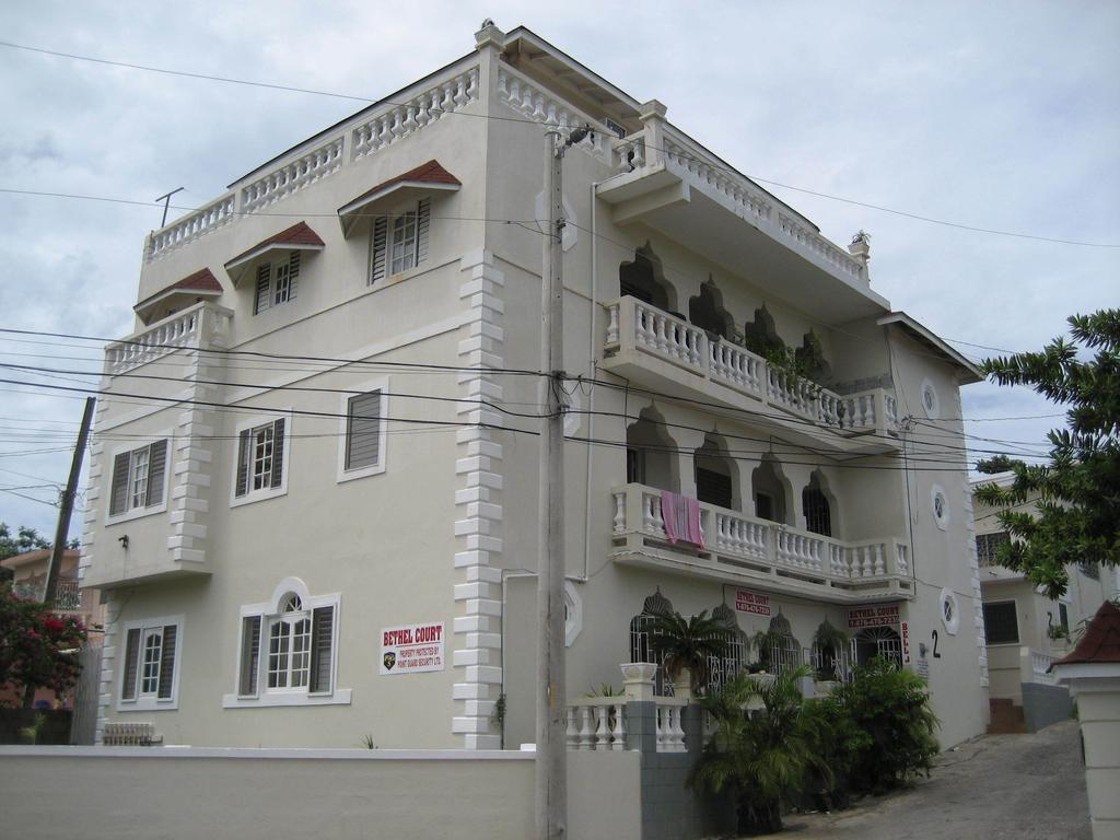 Bethel Court Guesthouse Montego Bay Exterior foto