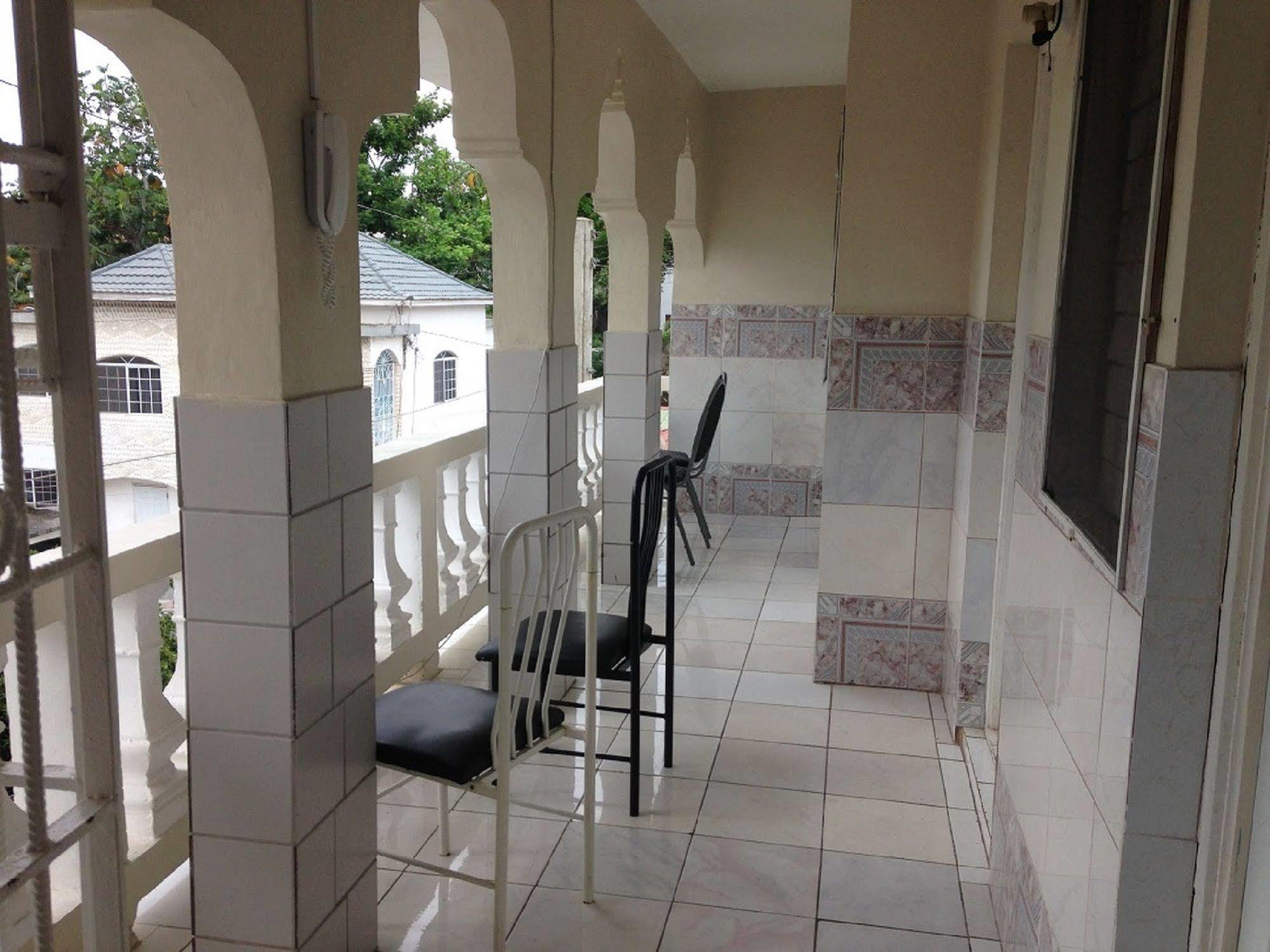 Bethel Court Guesthouse Montego Bay Exterior foto